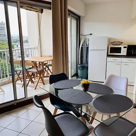 With A Shared Pool Near The Beaches And Golf Course And The Chateau De La Napoule - 2244 Apartment Mandelieu