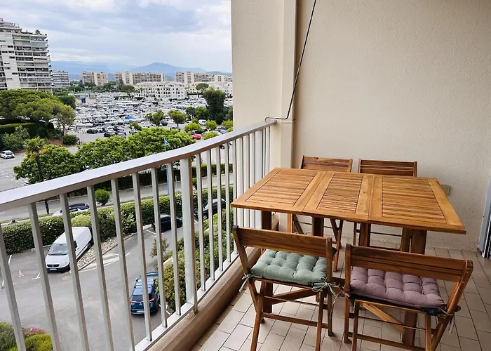 With A Shared Pool Near The Beaches And Golf Course And The Chateau De La Napoule - 2244 Apartment *